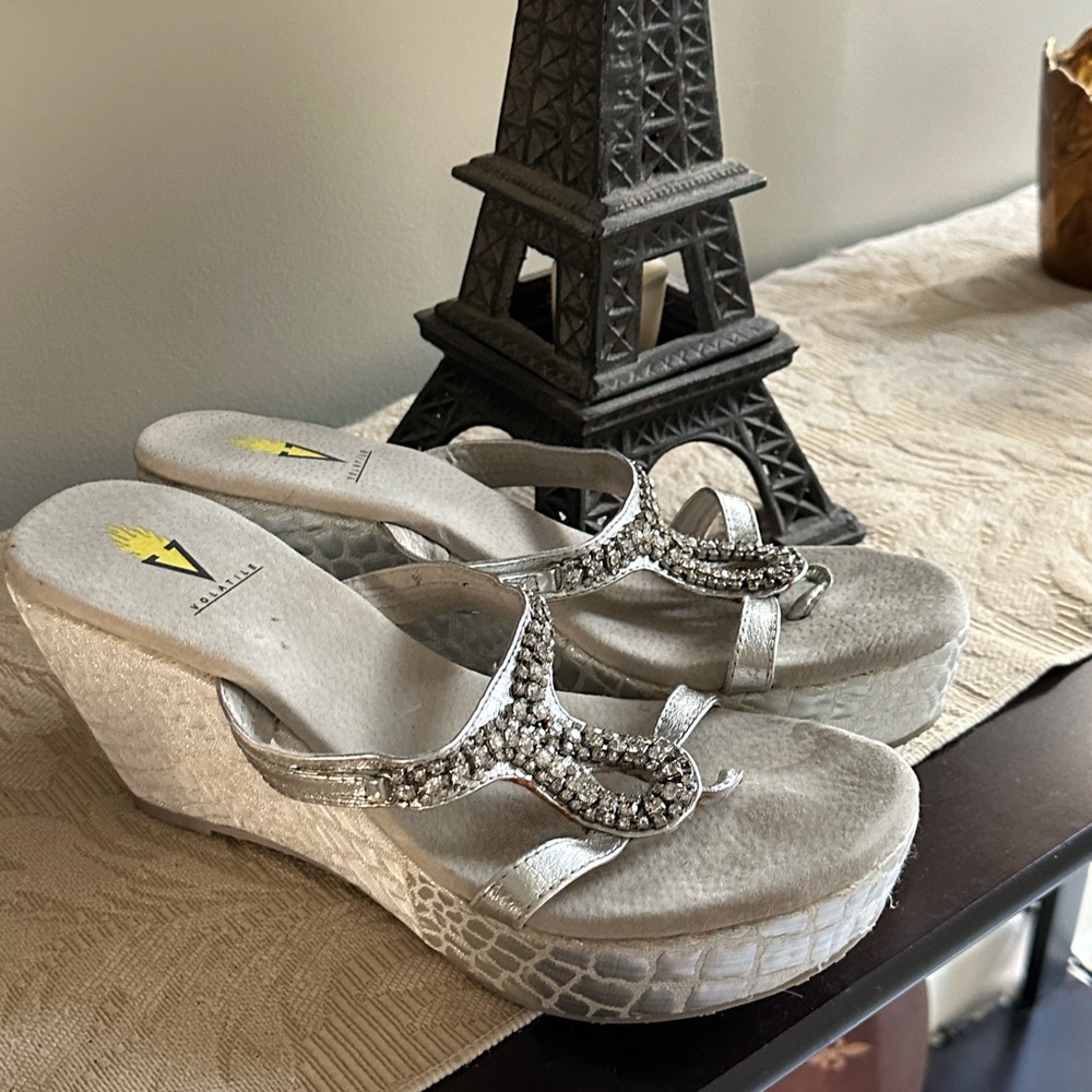 Volatile platform silver 10 - Picture 2 of 2